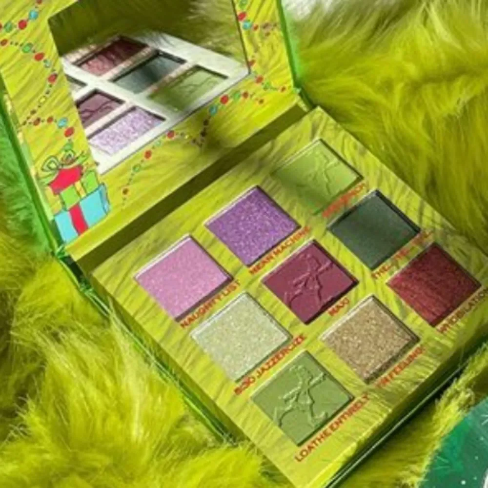 Revolution Beauty‎ X The Grinch Mean One Shadow Palette